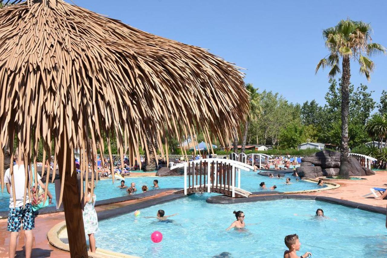 Vias-Plage Camping Les Salisses Quality Holidays Экстерьер фото