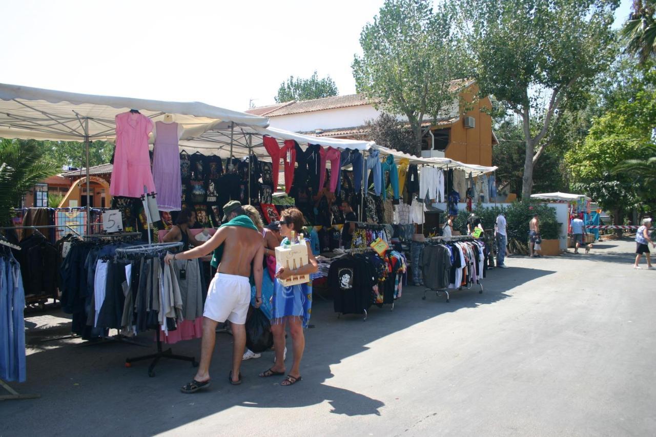 Vias-Plage Camping Les Salisses Quality Holidays Экстерьер фото